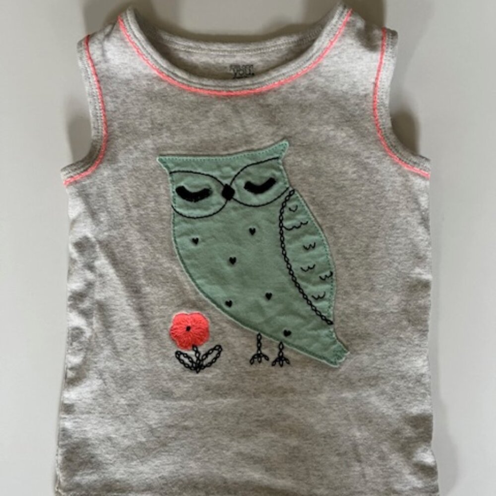 Little Girls Gray sleeveless tee shirt